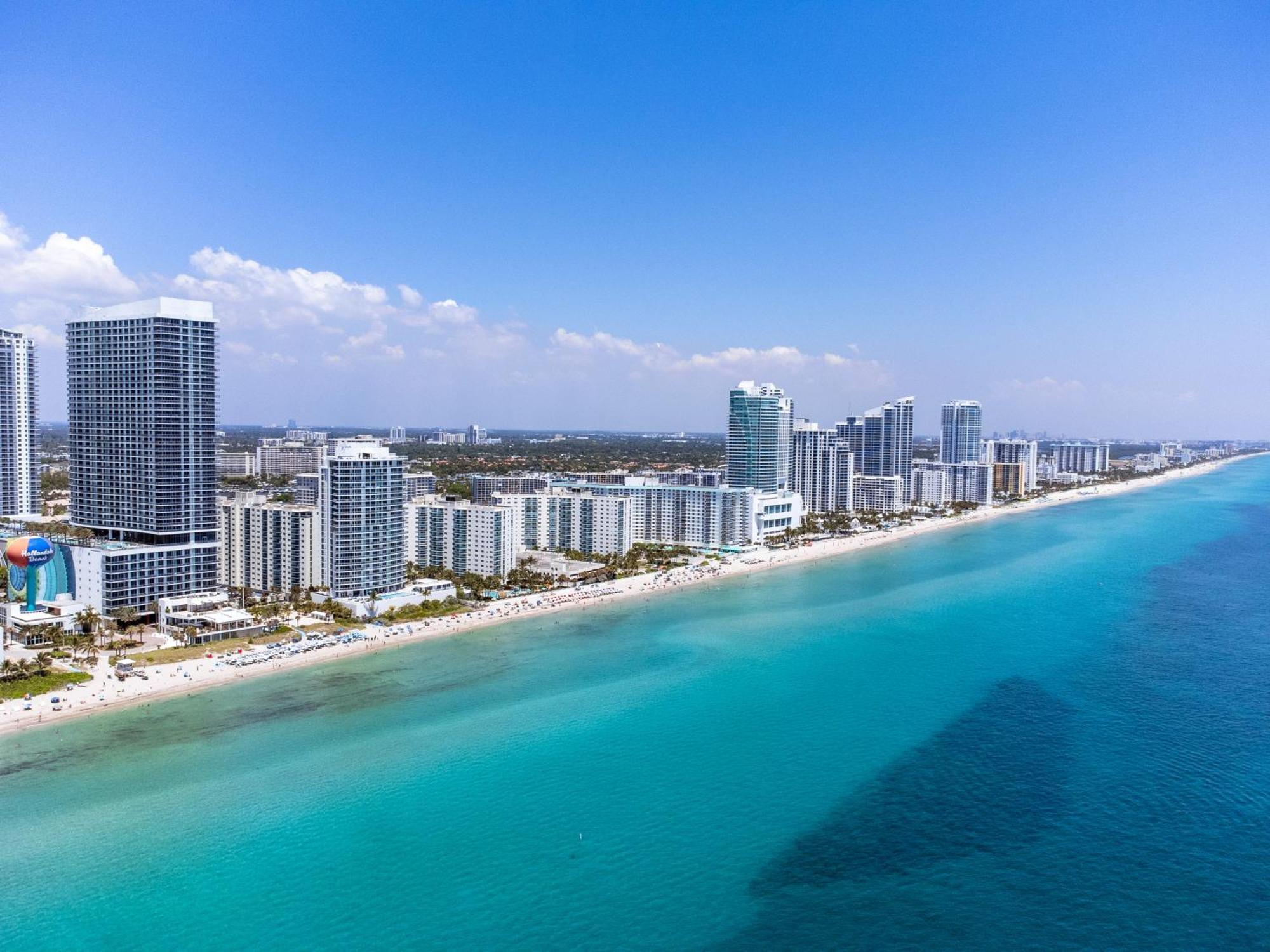 Wake Up To The Sound Of Waves In A Stylish Condo In A Luxury Resort Hollywood Zewnętrze zdjęcie