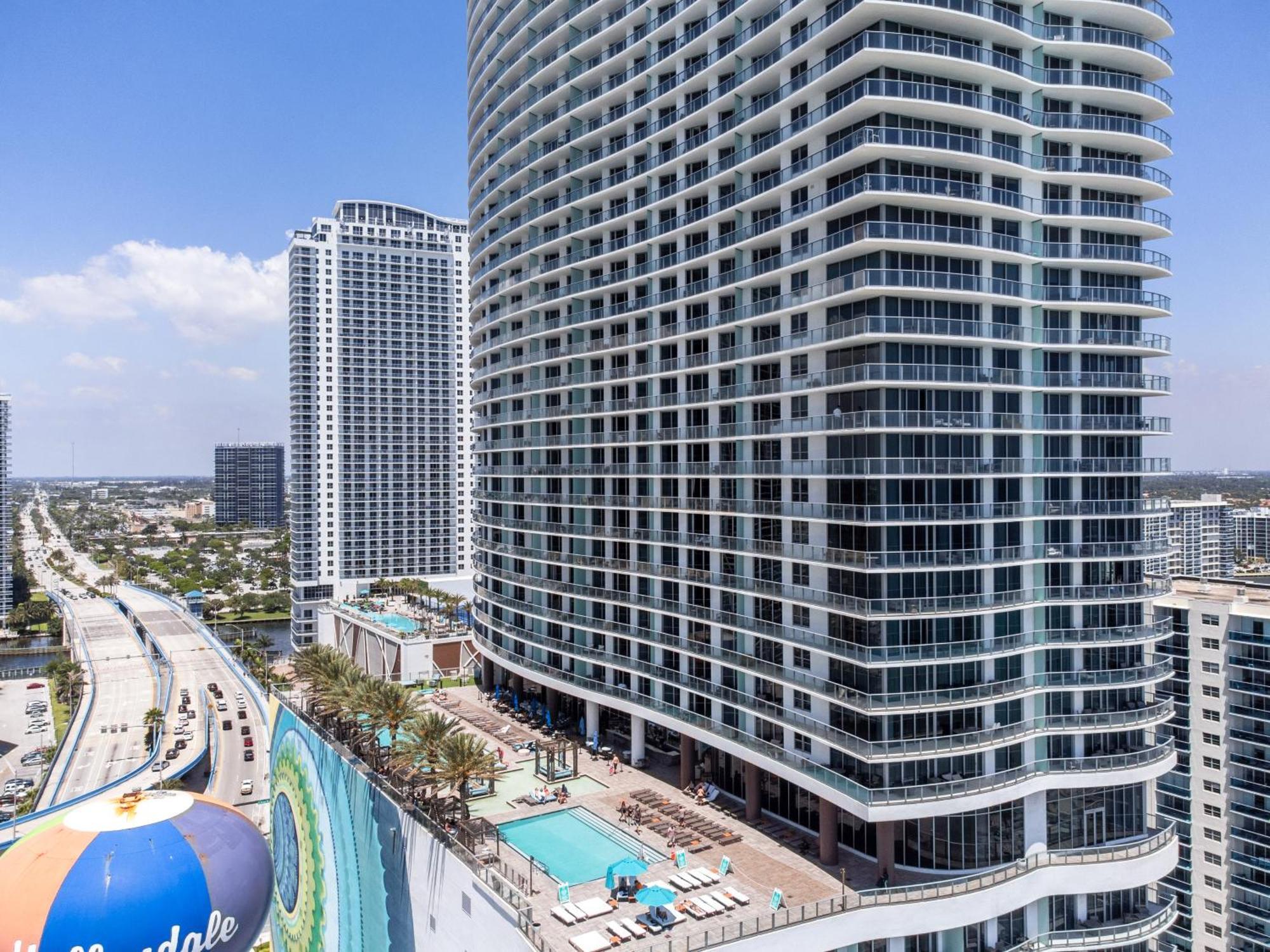 Wake Up To The Sound Of Waves In A Stylish Condo In A Luxury Resort Hollywood Zewnętrze zdjęcie