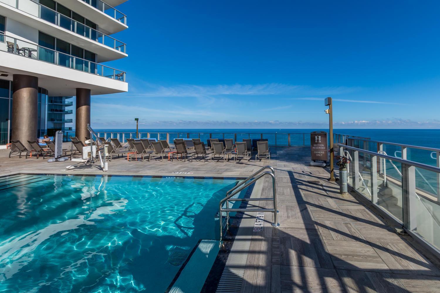 Wake Up To The Sound Of Waves In A Stylish Condo In A Luxury Resort Hollywood Zewnętrze zdjęcie
